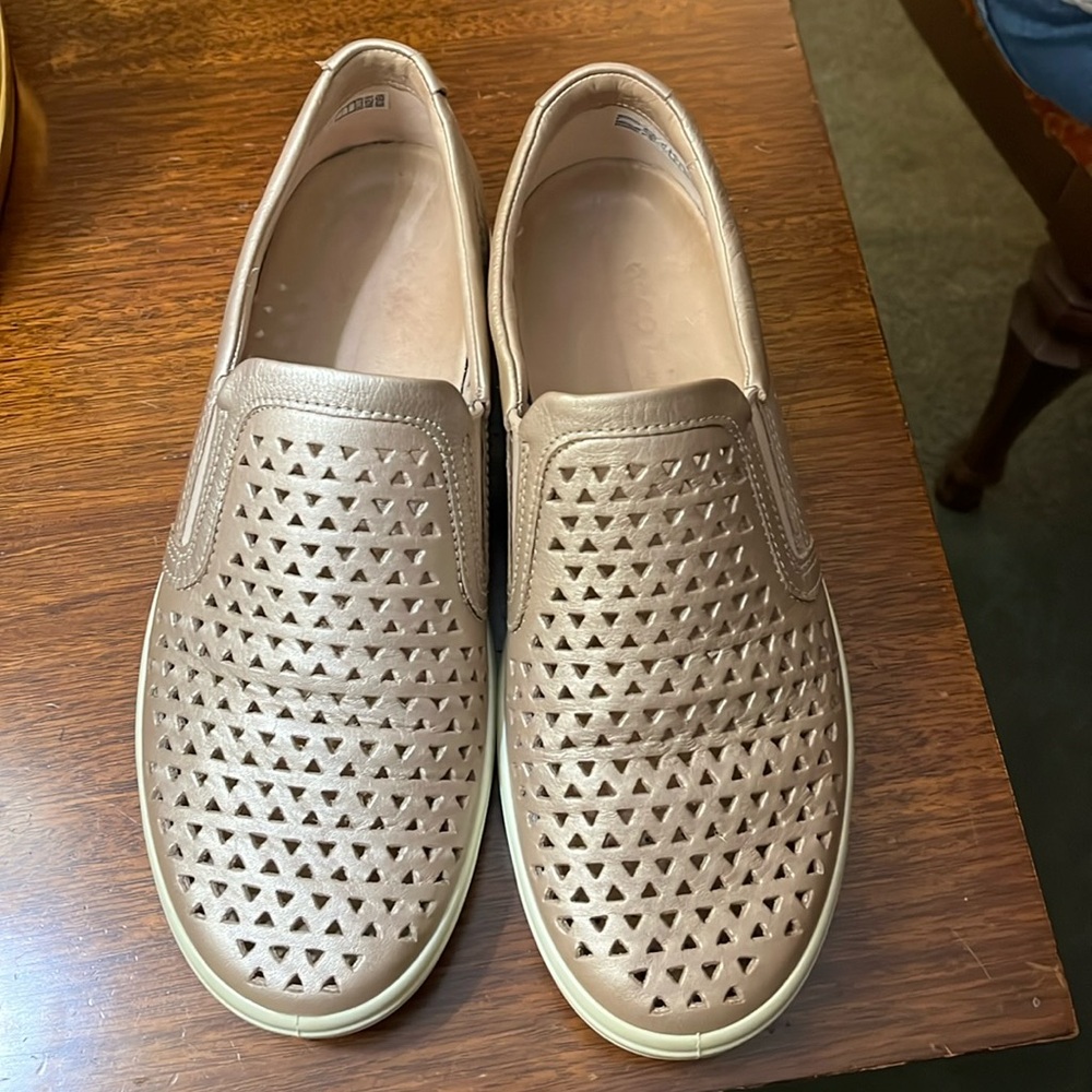 Ecco Soft 7 slip on